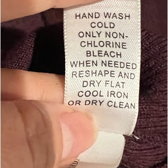 Banana Republic Sweater Cardigan Womens Small Maroon Red - Picture 4 of 6